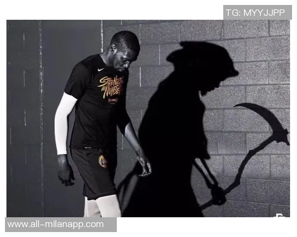 杜兰特雕像设计引发热议下半身雷霆上半身勇士一手篮网寓意深刻 杜兰特雕像设计引发热议下半身雷霆上半身勇士一手篮网寓意深刻